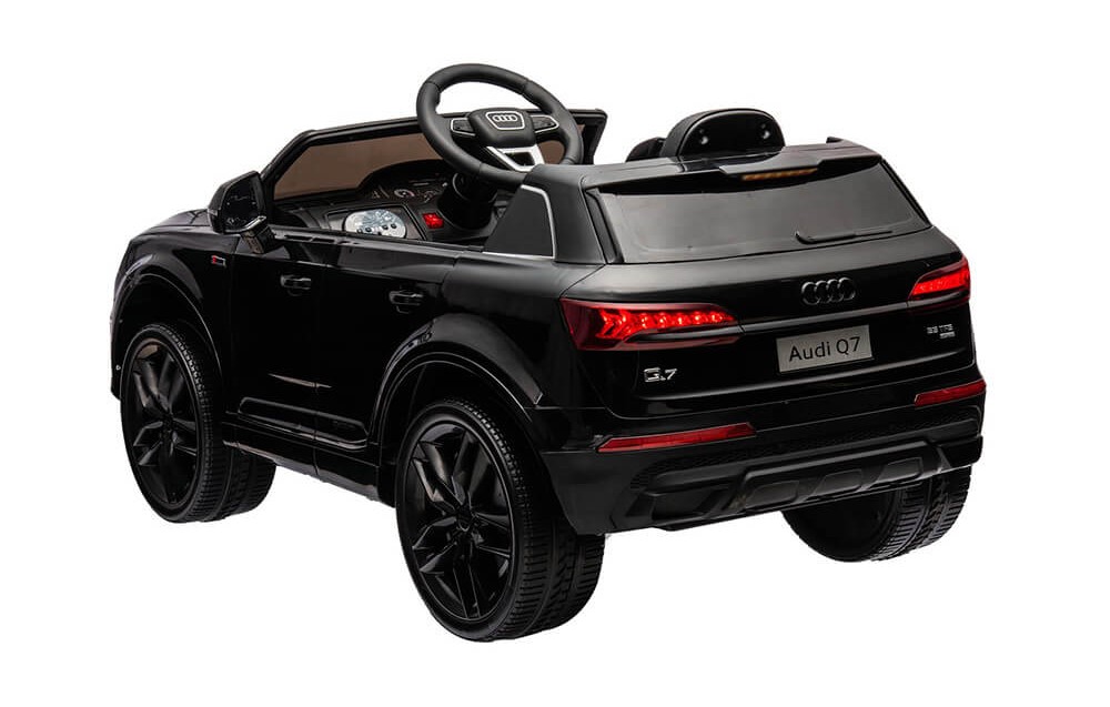 Masinute-electrice-pentru-copii-Audi-Q7-neagra-telecomanda